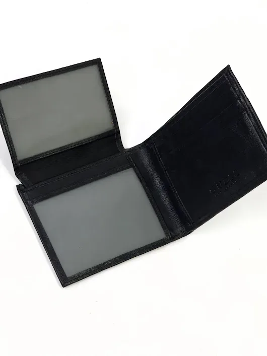 Billetera Guess  para caballero color negro