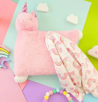 Conjunto de almohada y cobija con diseño de unicornio