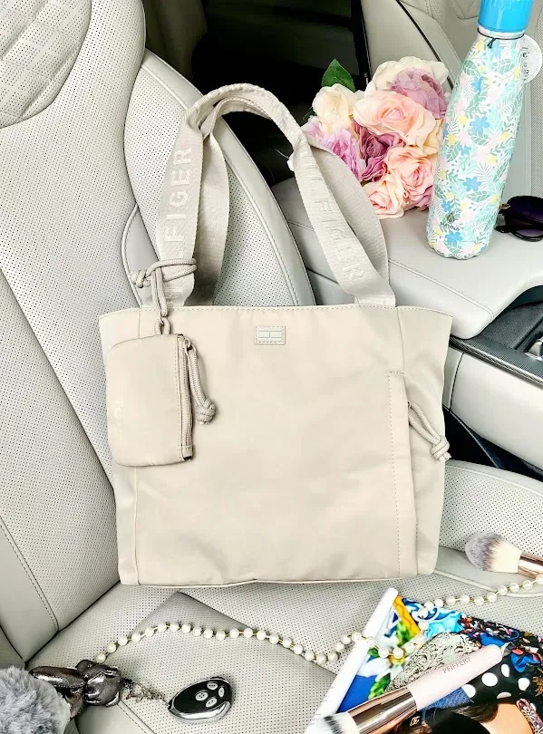 Bolso Tommy Hilfiger para dama color beige