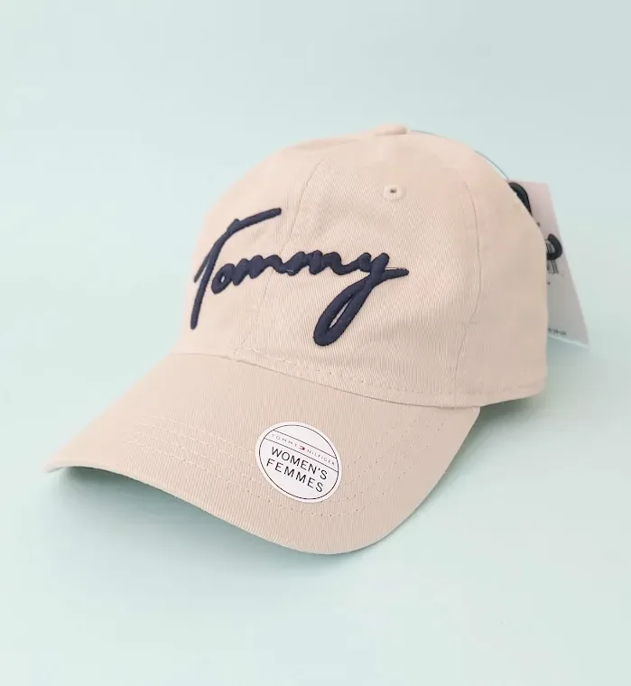 Gorra Tommy Hilfiger para dama color beige
