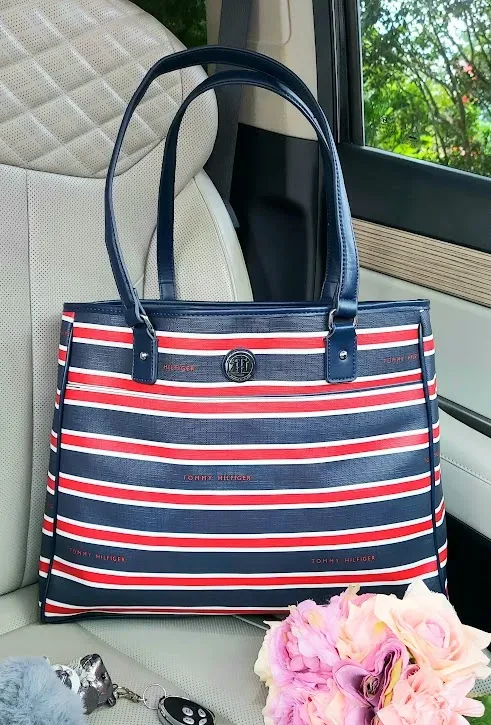 Bolso Tommy Hilfiger para dama diseño a rayas multicolor