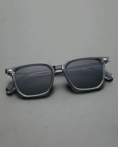 Lentes para caballero color negro con detalle dorados #5025