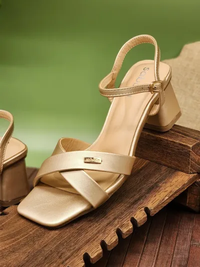 Tacón Ariana 2549 Dorado