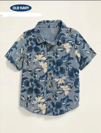 Camisa Old Navy para niño con estampado floral