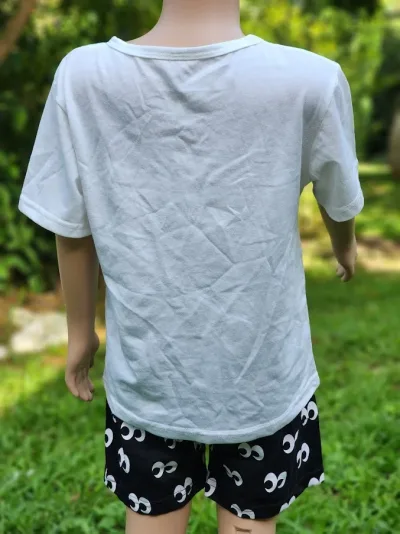 Pijama para niño con estampado de ojitos