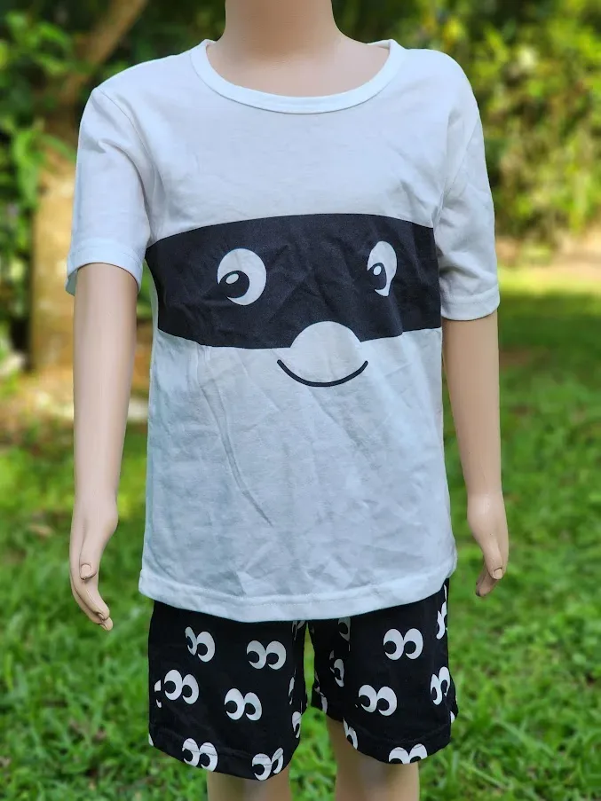 Pijama para niño con estampado de ojitos