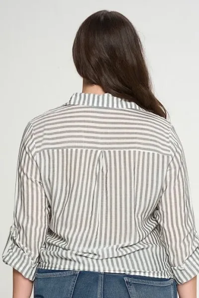 Camisa para dama diseño a rayas color gris y blanco