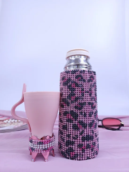 Termo botella con diseño de diamante y animal print..