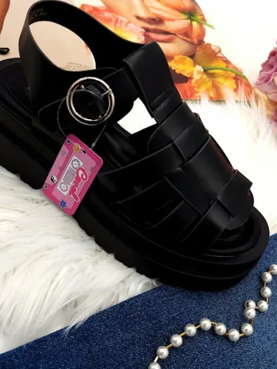 Sandalias Coral para dama Gema Black Pu