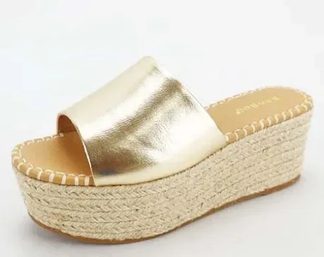 Sandalia para dama color dorado