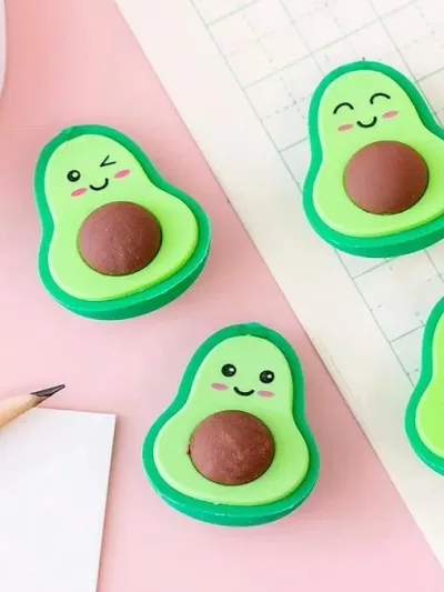 Set de borradores con diseño de aguacate