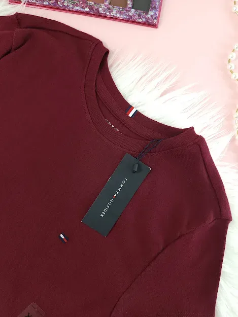 Camiseta Tommy Hilfiger para dama color vino
