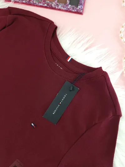 Camiseta Tommy Hilfiger para dama color vino