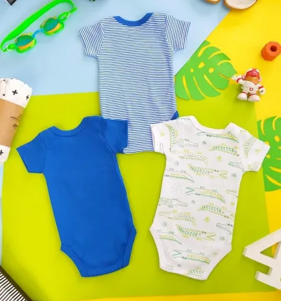 Conjunto de mamelucos para niño diseño de cocodrilo