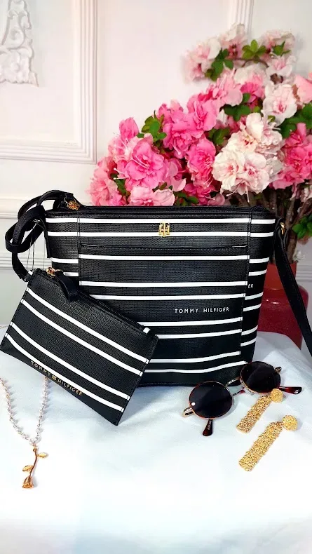 Bolso de hombro Tommy Hilfiger para dama color negro