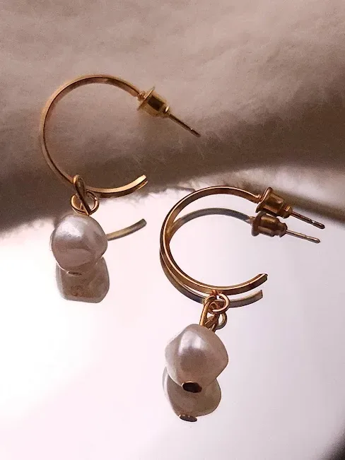 Aretes para dama de fantasía con colgante de perla