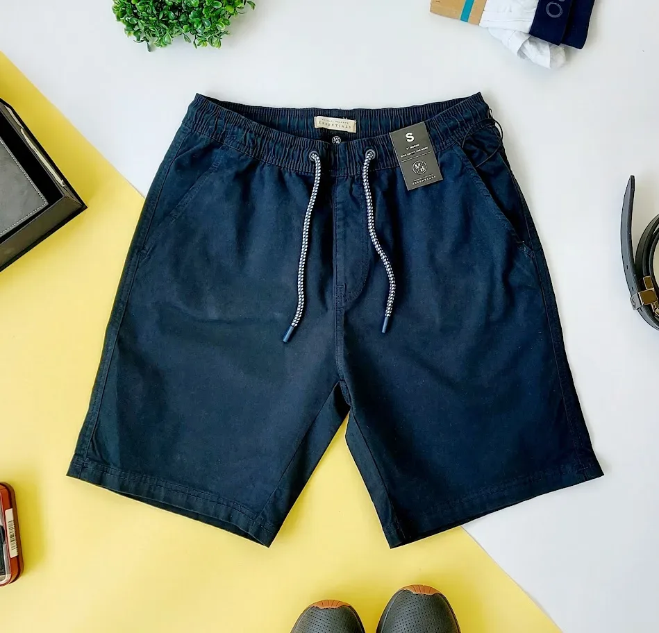 Short para caballero color azul oscuro