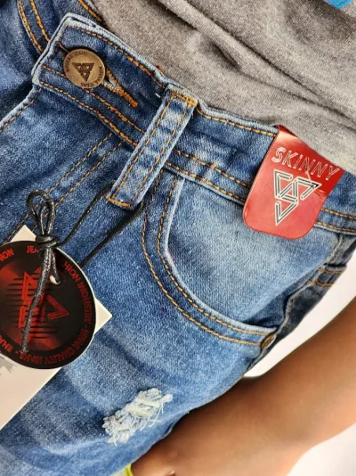 Pantalón Nirvana para niño color azul claro