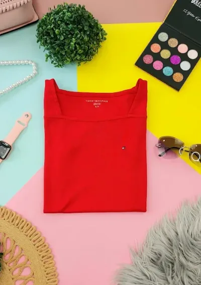 Camiseta Tommy Hilfiger para dama color rojo