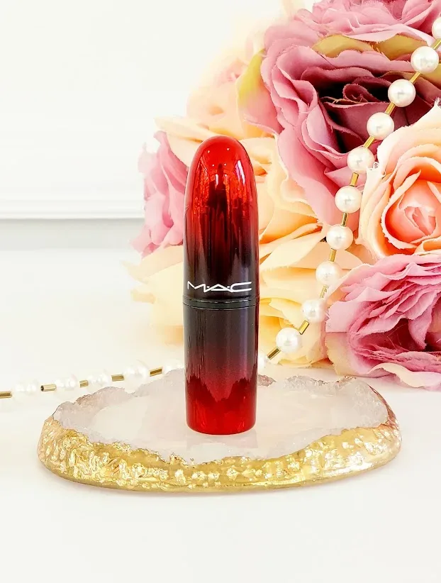 Lápiz labial MAC color vino 423