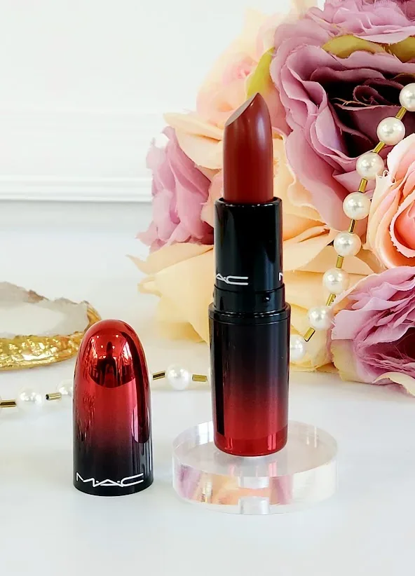 Lápiz labial MAC color vino 423