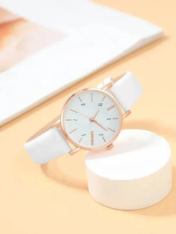Reloj para dama color blanco