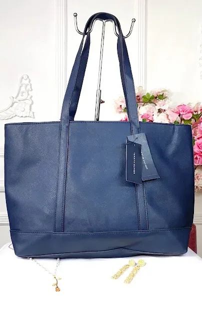 Bolso de hombro Tommy Hilfiger para dama color azul oscuro