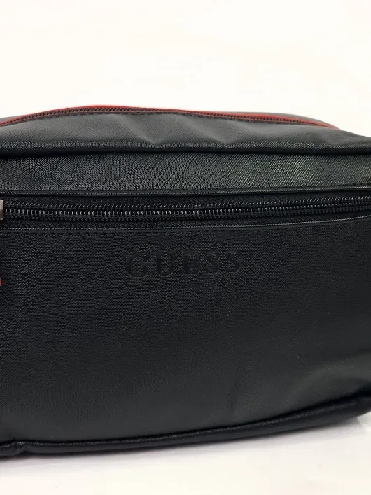 Estuche Guess de viaje para caballero colo negro