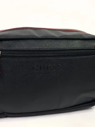 Estuche Guess de viaje para caballero colo negro