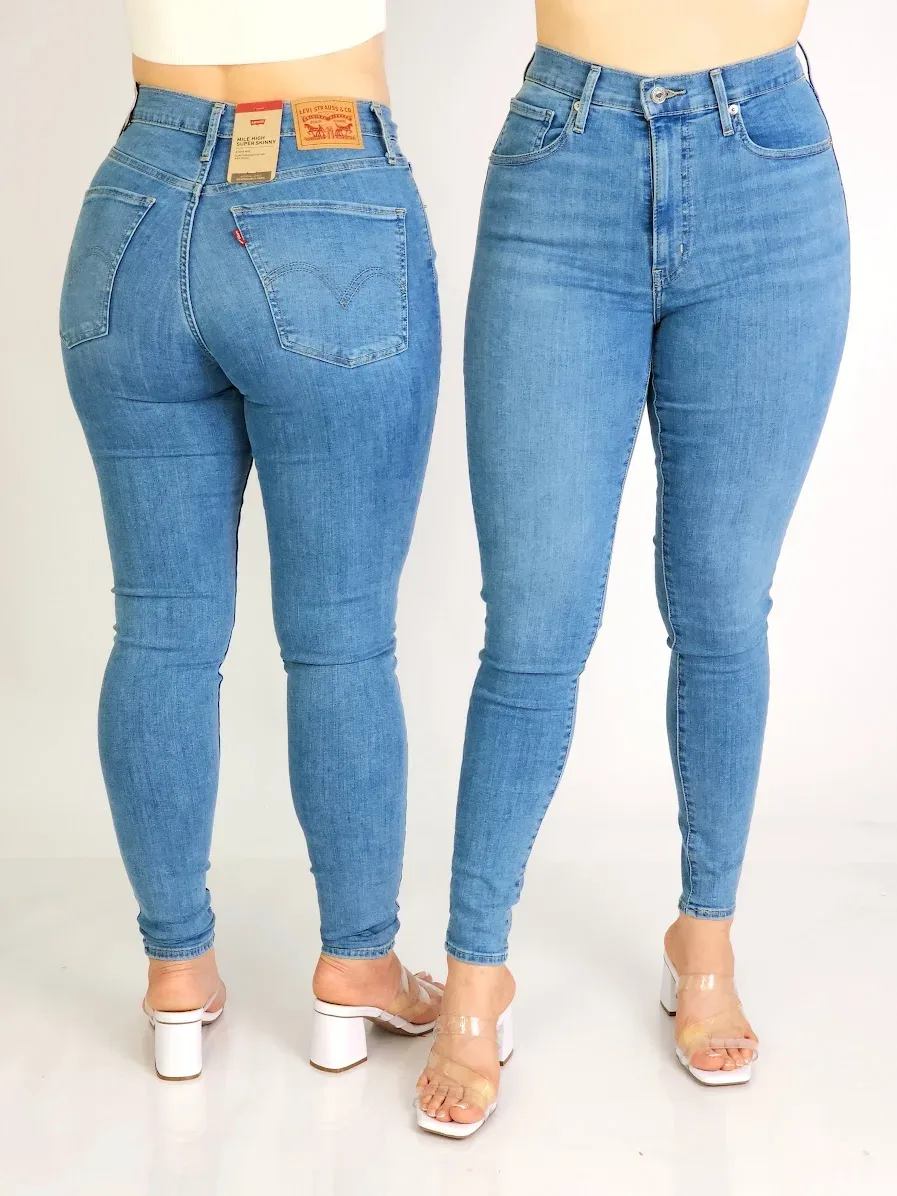 Jeans para dama Levis 0060 Mile High super skinny color celeste