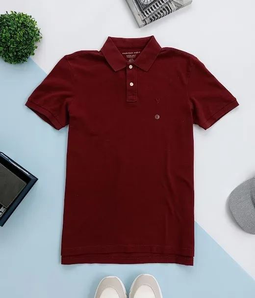 Camiseta American Eagle para caballero color vino