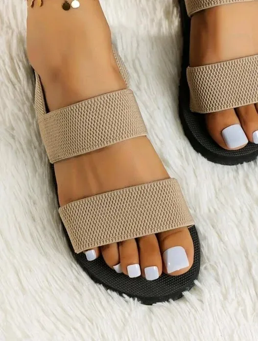 Sandalias para dama color negro con beige