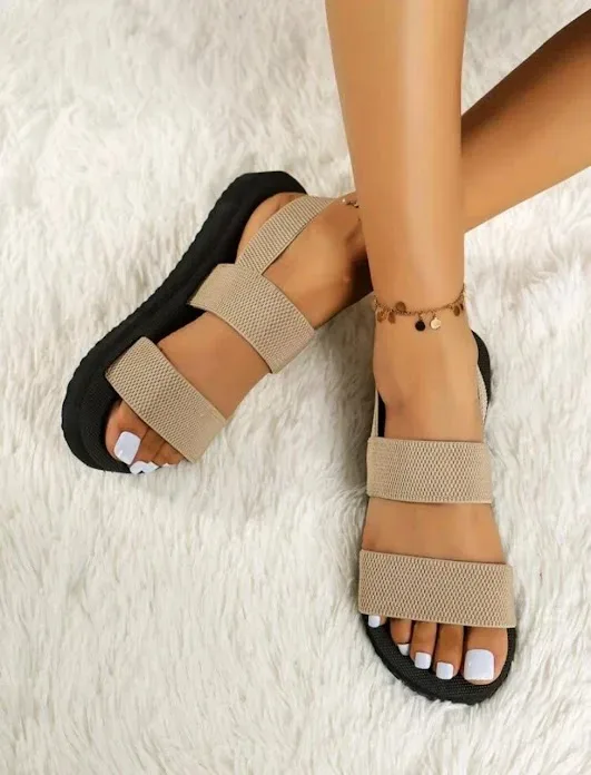 Sandalias para dama color negro con beige