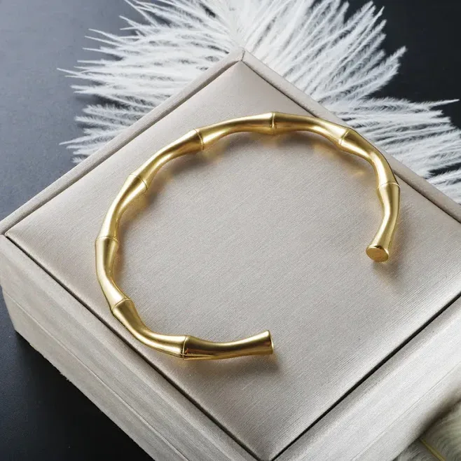 Pulsera de acero de titanio