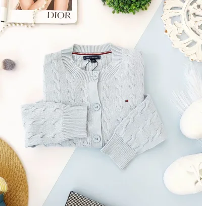 Sueter Tommy Hilfiger para Dama .