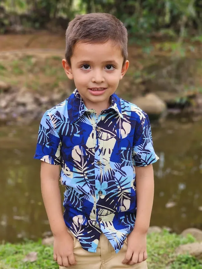 Camisa para niño diseño tropical