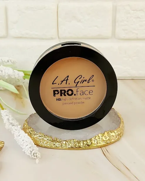 Polvos compactos mate L.A. Girl para dama GPP608
