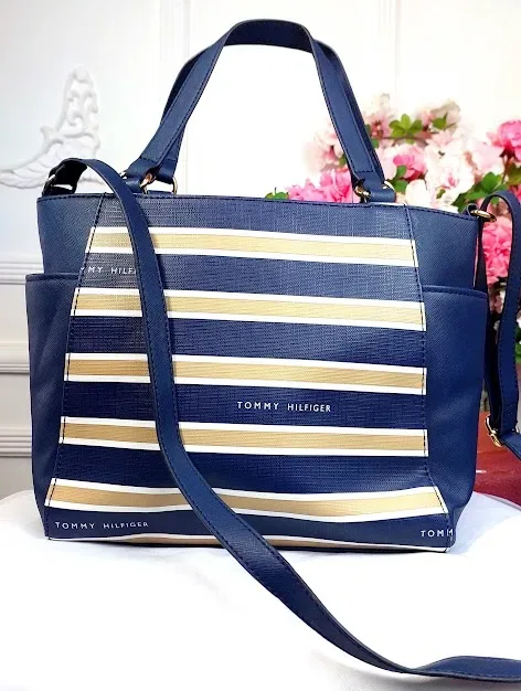 Bolso Tommy Hilfiger para dama diseño a rayas