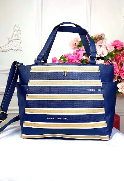 Bolso Tommy Hilfiger para dama diseño a rayas