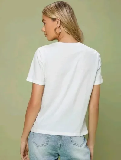 Camiseta para dama color blanco con estampado de mujer