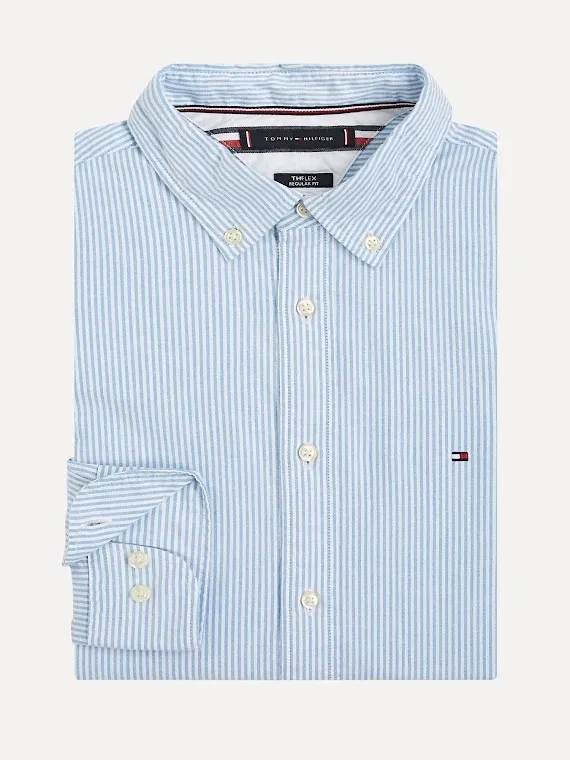 Camisa Tommy Hilfiger para caballero diseño a rayas color celeste y blanco