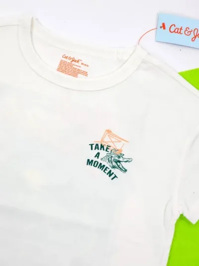 Camiseta Cat and Jack para niño
