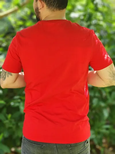 Camiseta Tommy Hilfiger para caballero color rojo