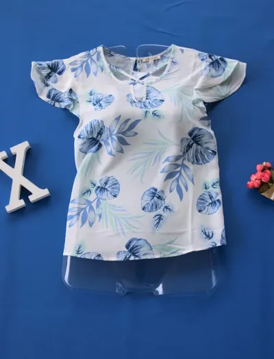 Blusa Michel para dama color blanco con hojas azules