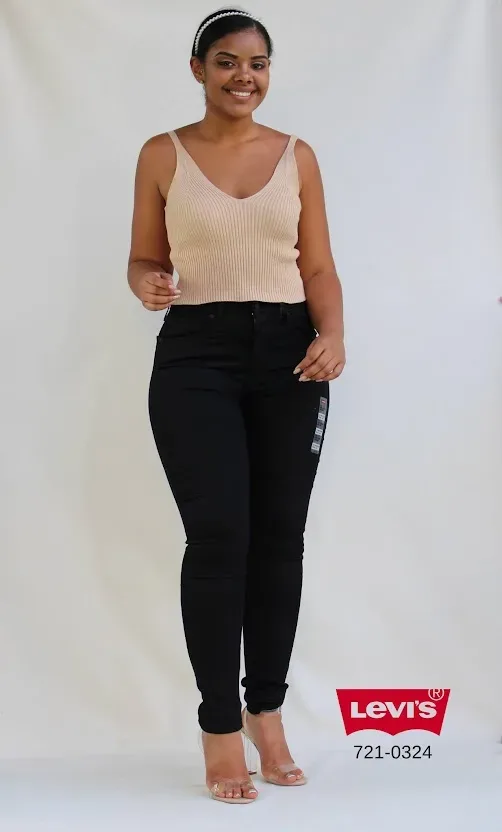 Jeans para dama Levis 721-0324 High Rise Skinny color negro