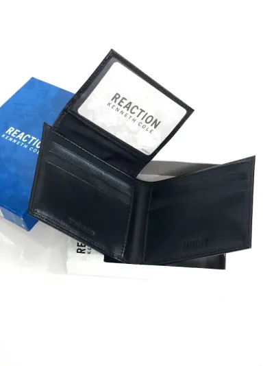 Billetera Kenneth Cole color negro