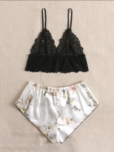 Pijama de satín estampado floral para dama