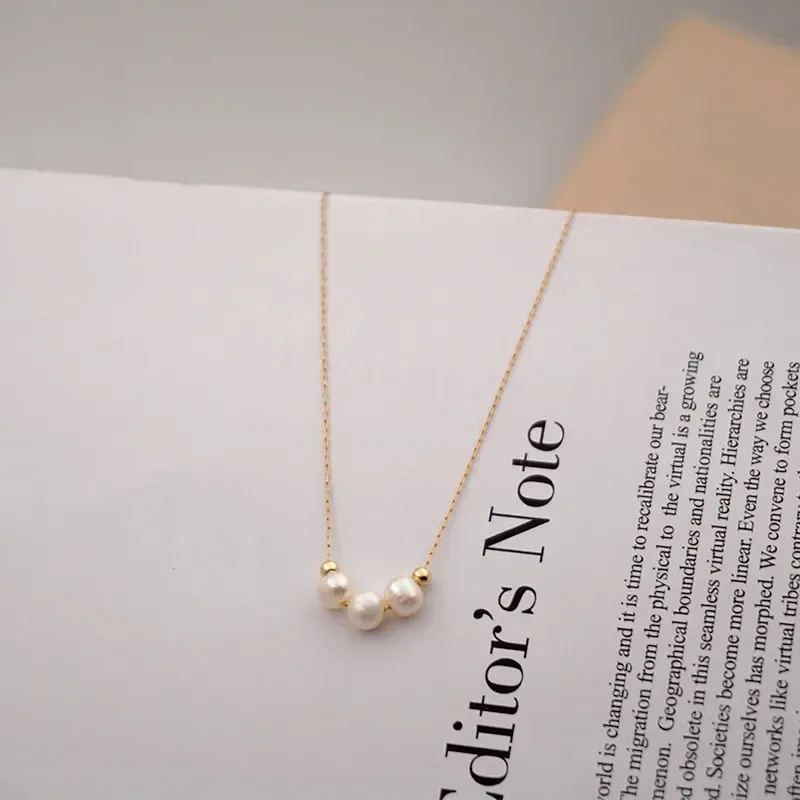 Collar de acero de titanio