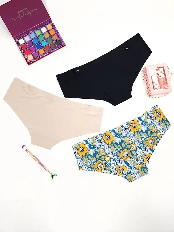 Set de bragas para dama diseño floral