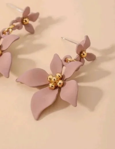 Aretes para dama color lila